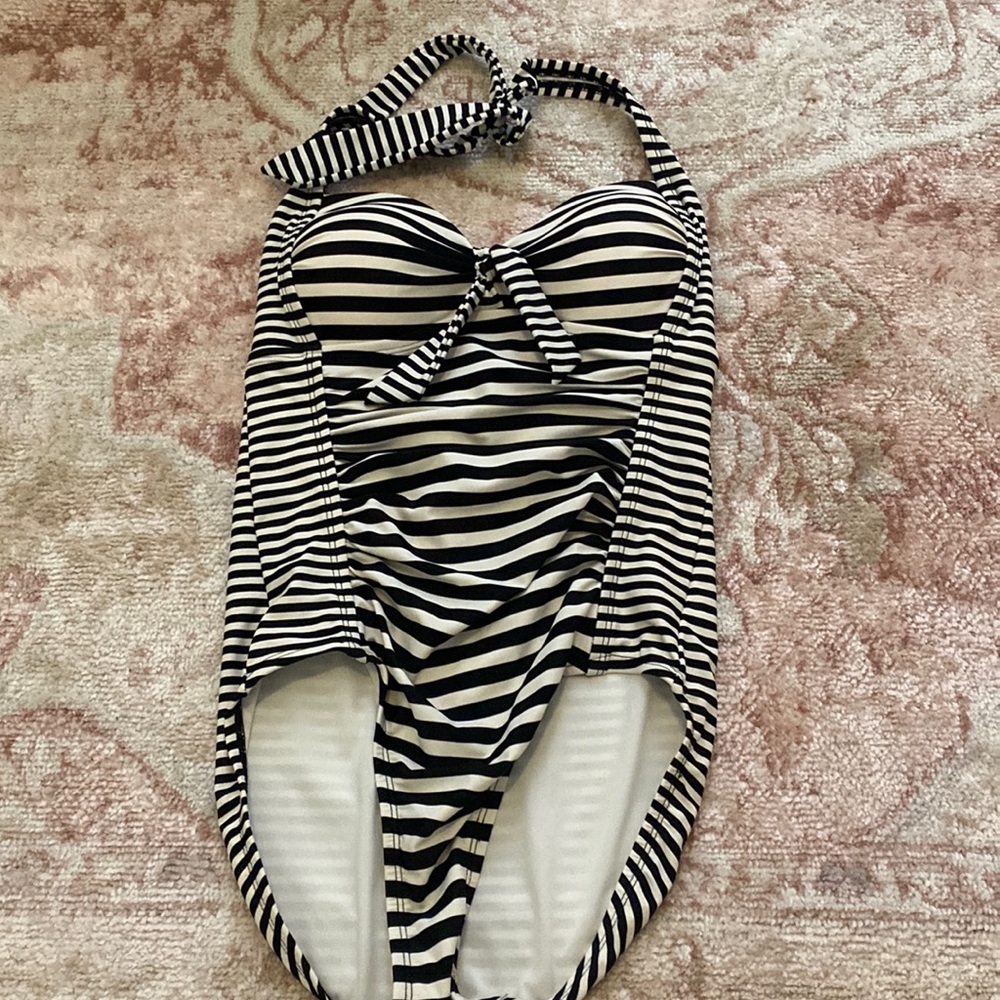 Merona womens one piece size small